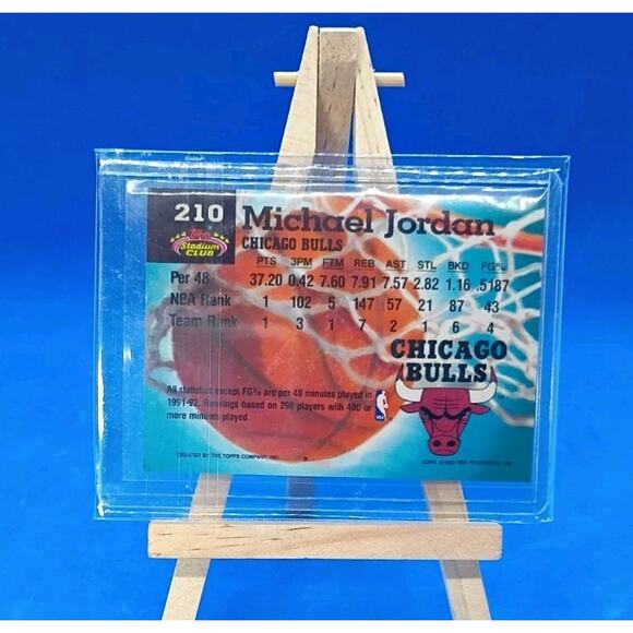 1992-93 Topps Stadium Club - Members Choice Michael Jordan #210 - Picture 5 of 5